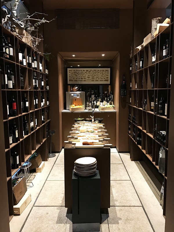 buffet fromage et charcuterie petit dejeuner
