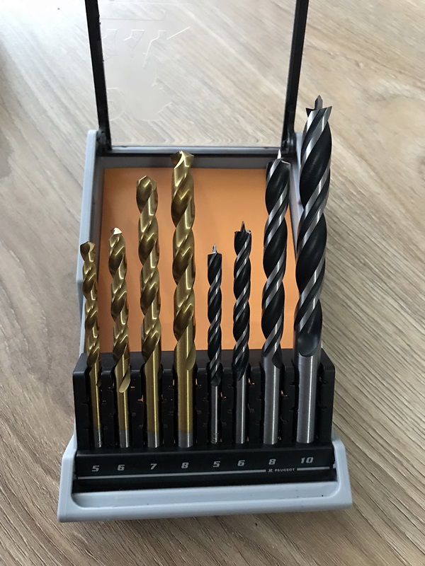 coffret percage bois metal 15 pieces peugeot outillage